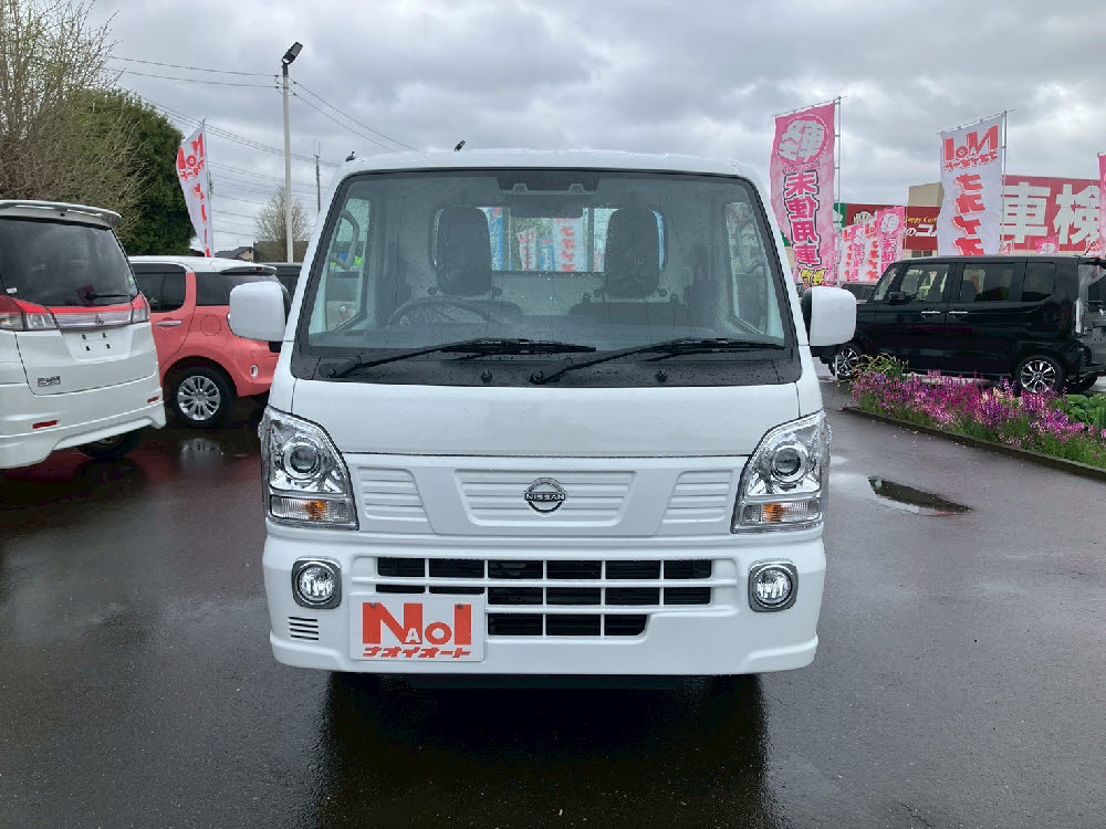 ニッサン NT100クリッパーT GX MT 4WD CD1枚目