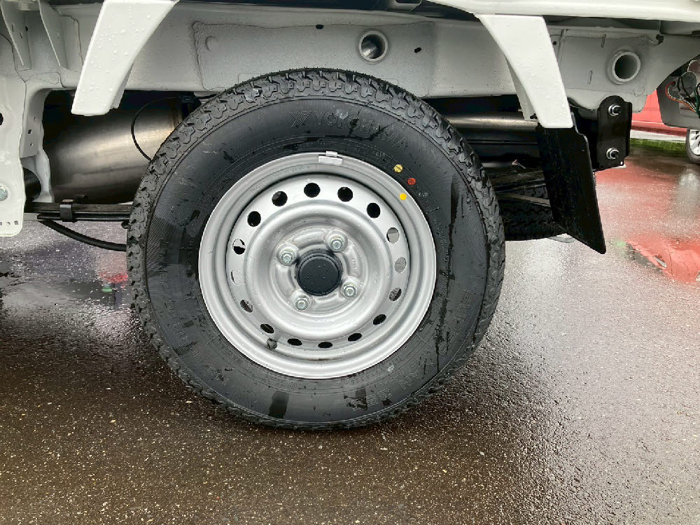 ニッサン NT100クリッパーT GX MT 4WD CD8枚目