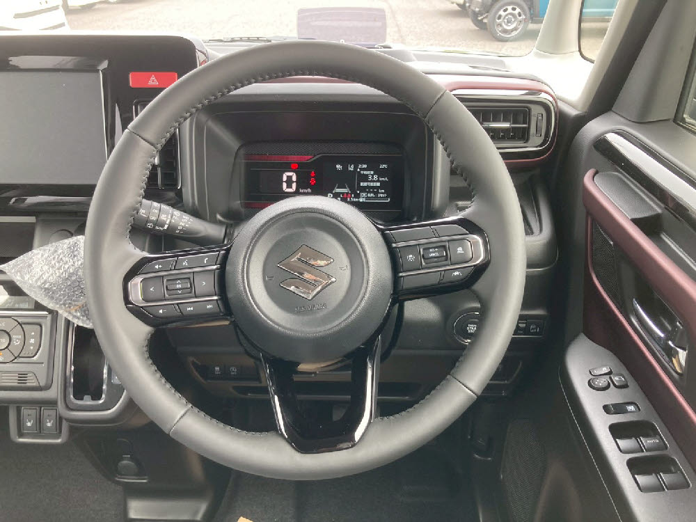 スズキ　スペーシアカスタム HYBRID XS11枚目