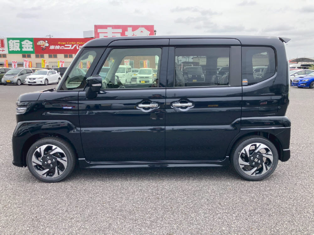 スズキ　スペーシアカスタム HYBRID XS7枚目