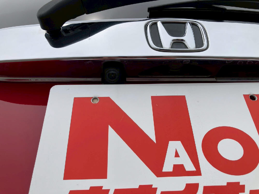 ホンダ N ONE プレミアム ツートンカラースタイル10枚目