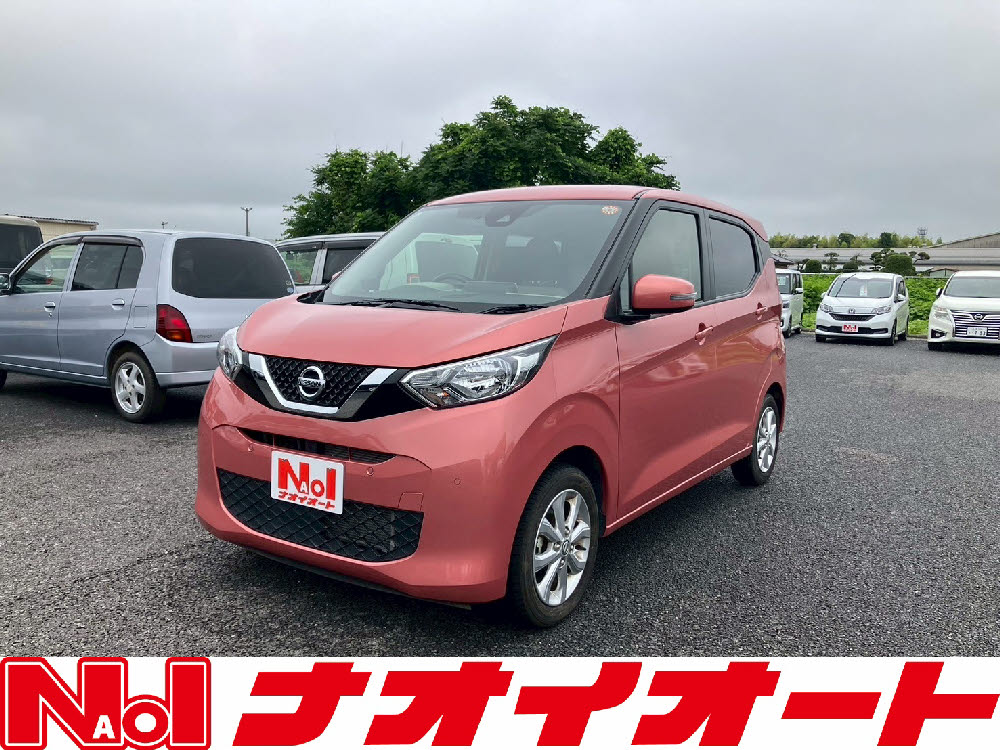 デイズ　X（純正9インチナビ）