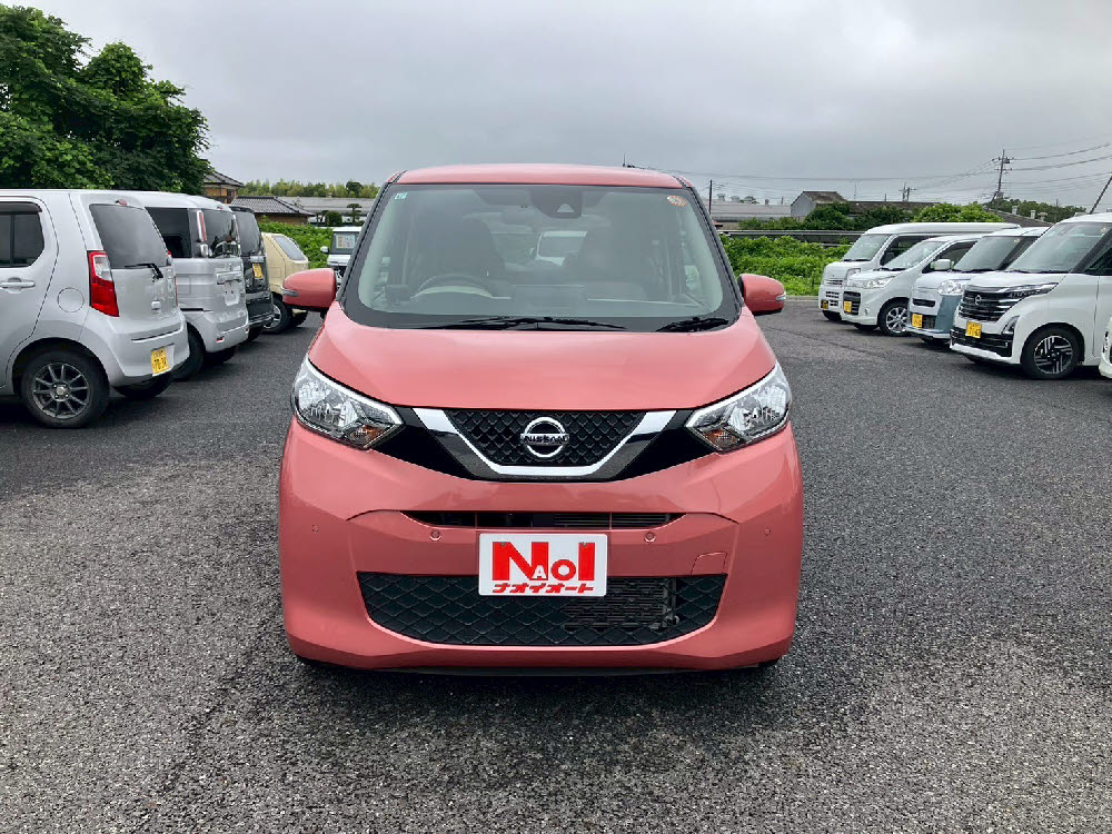 ニッサン デイズ X(純正9インチナビ)1枚目