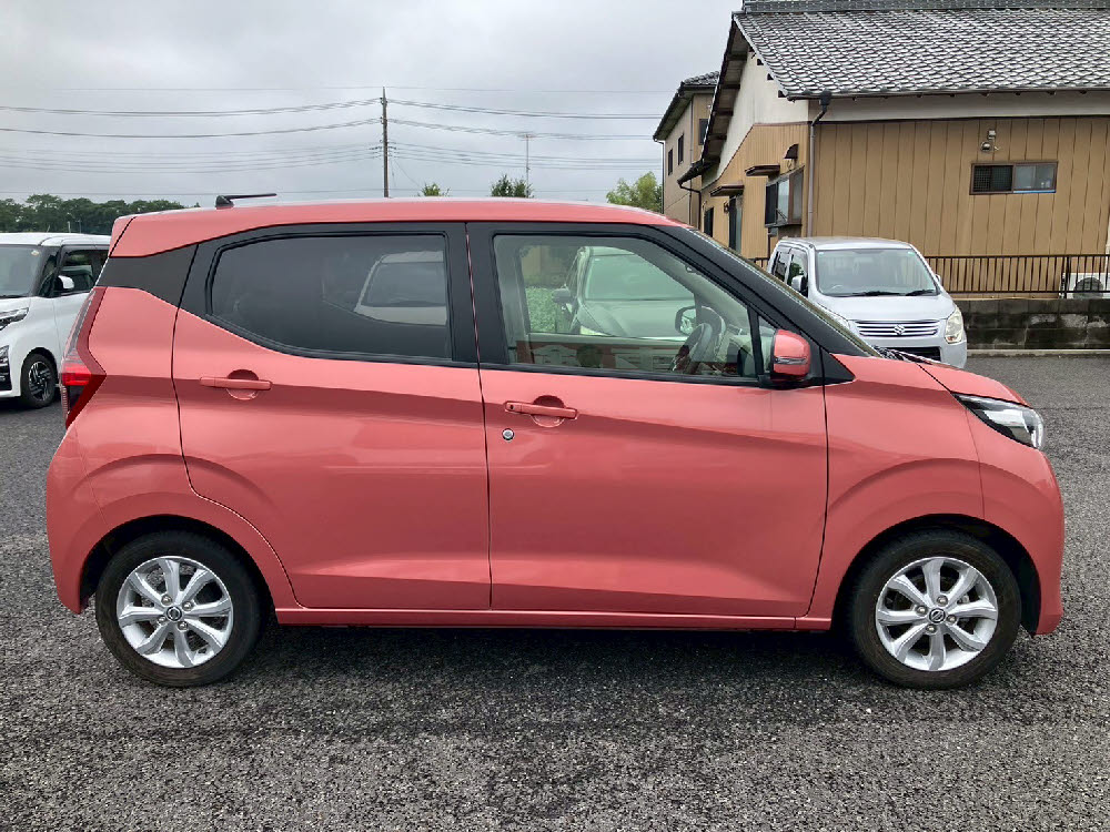 ニッサン デイズ X(純正9インチナビ)3枚目