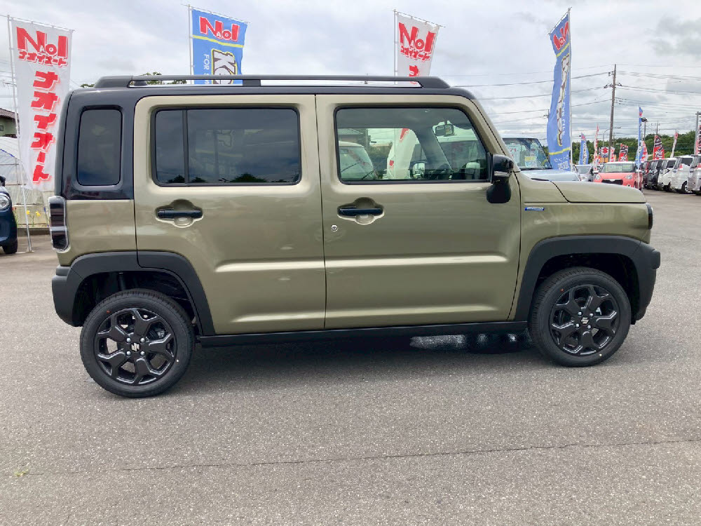 スズキ　ハスラー　タフワイルド　全方位ナビ　4型 3枚目