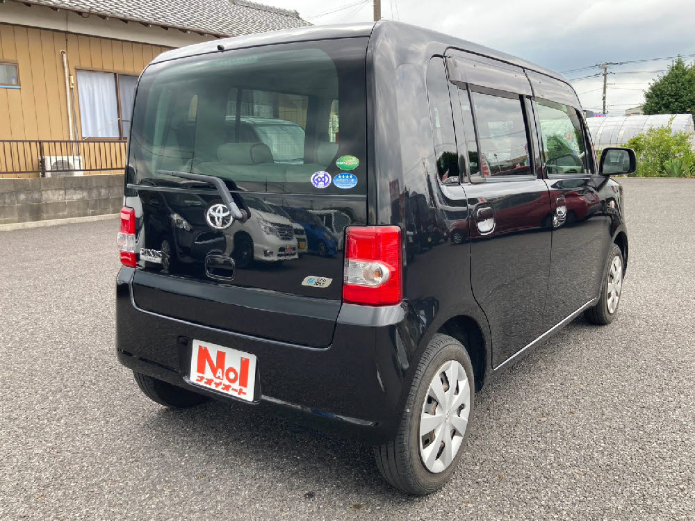 トヨタ　ピクシス スペース L4枚目
