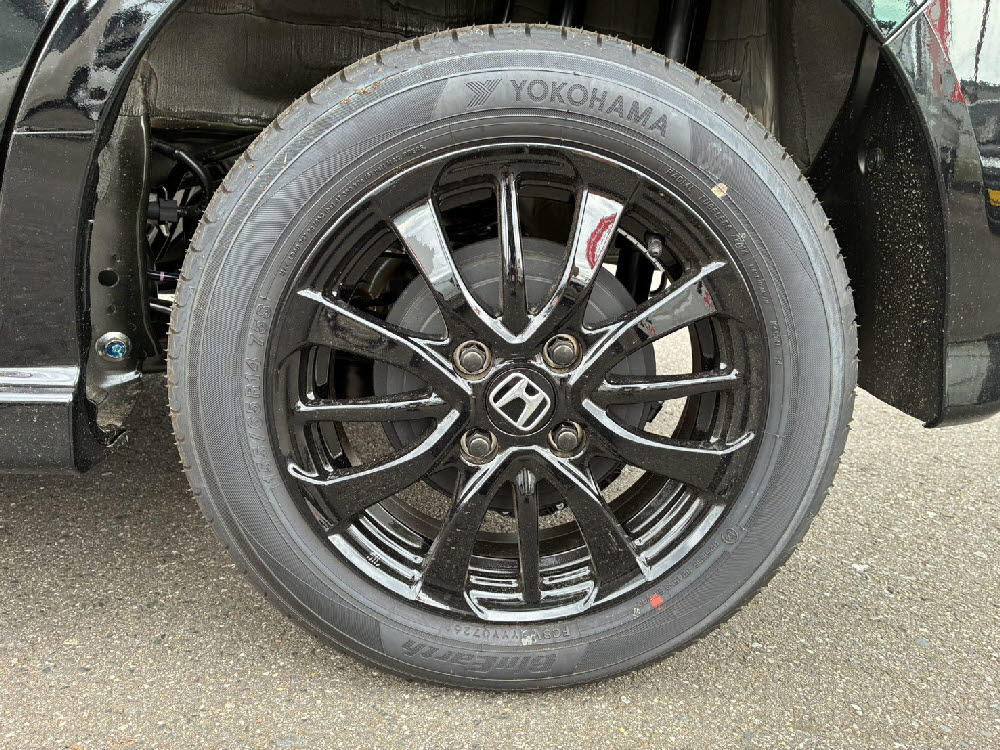 ホンダ N BOXカスタム ブラックスタイル8枚目