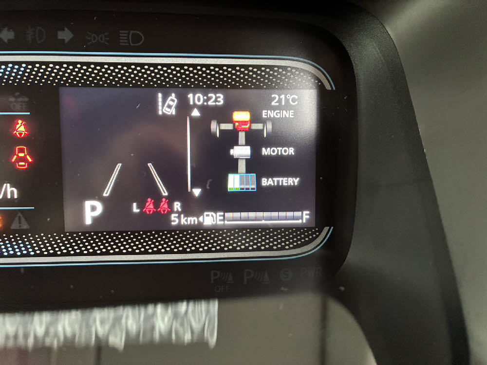 スズキ スペーシア HYBRID G ODレス12枚目