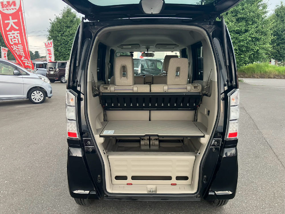 ホンダ N BOX+ G9枚目