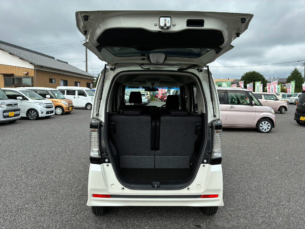 ホンダ　Ｎ ＢＯＸカスタム　G・Lパッケージ9枚目