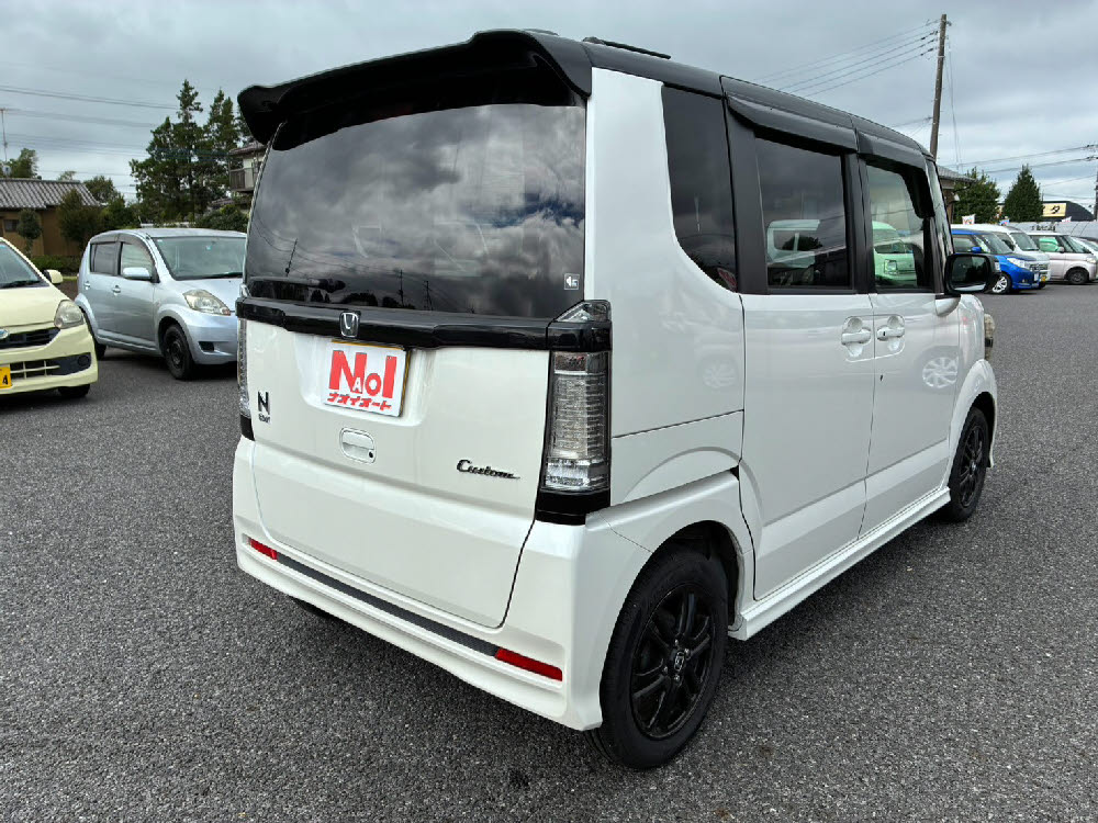 ホンダ　Ｎ ＢＯＸカスタム　G・Lパッケージ4枚目