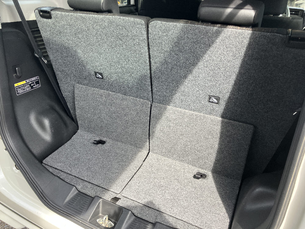 スズキ　スペーシアカスタム　HYBRID GS 12枚目