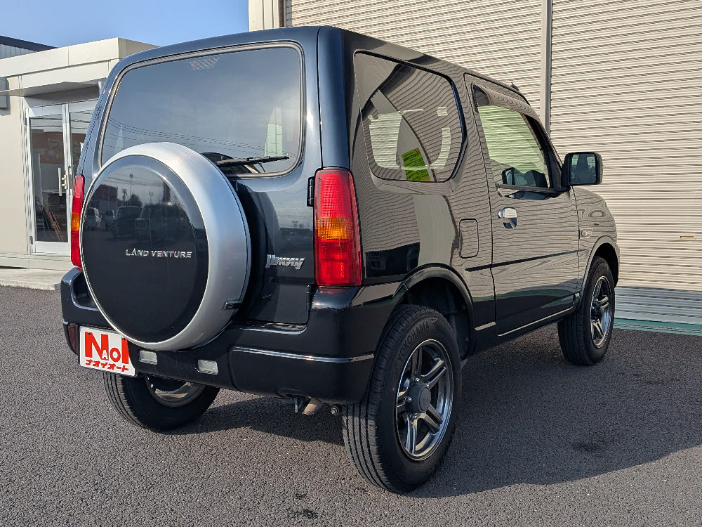 スズキ　ジムニー　ランドベンチャー　4枚目