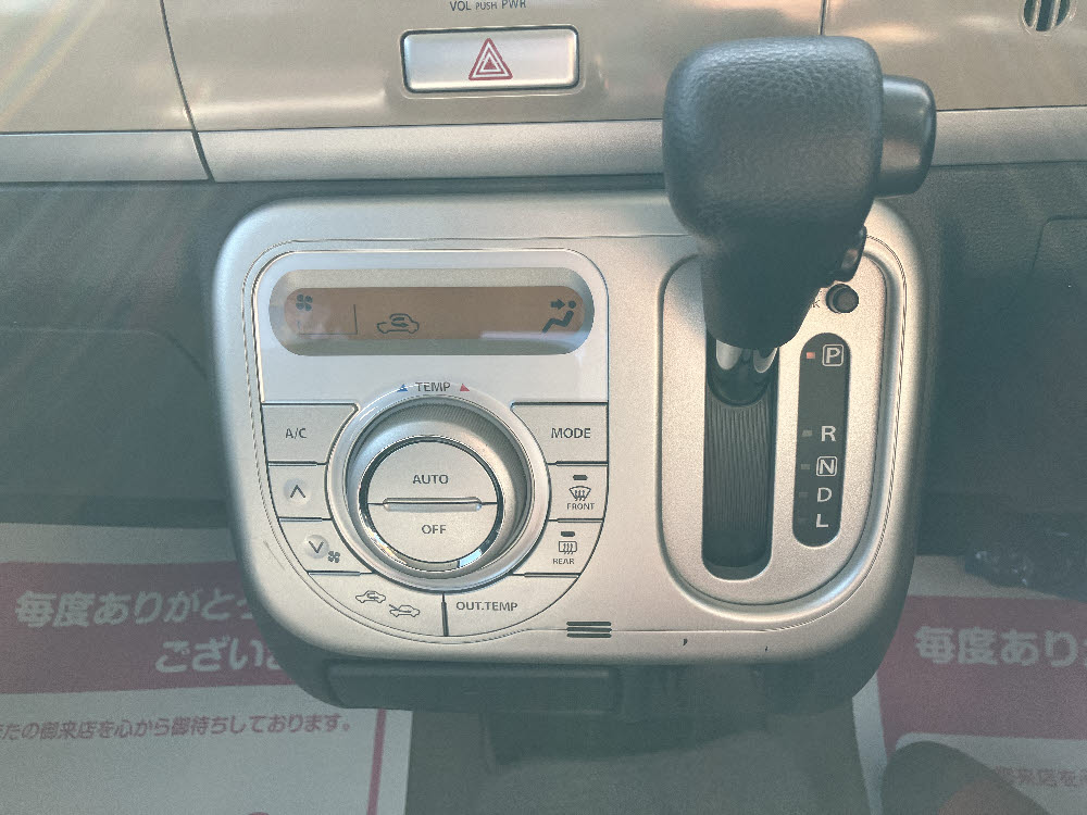 スズキ　ラパン　10thアニバーサリーリミテッド11枚目