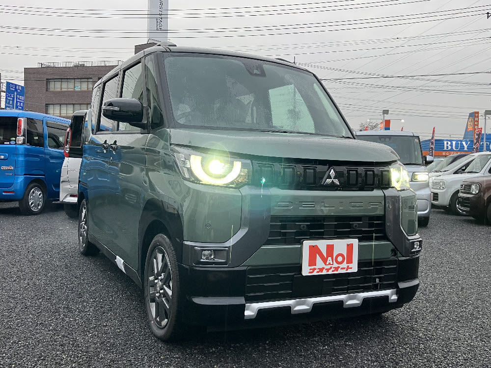 ミツビシ　デリカミニ　Gプレミアム（ODレス）2枚目