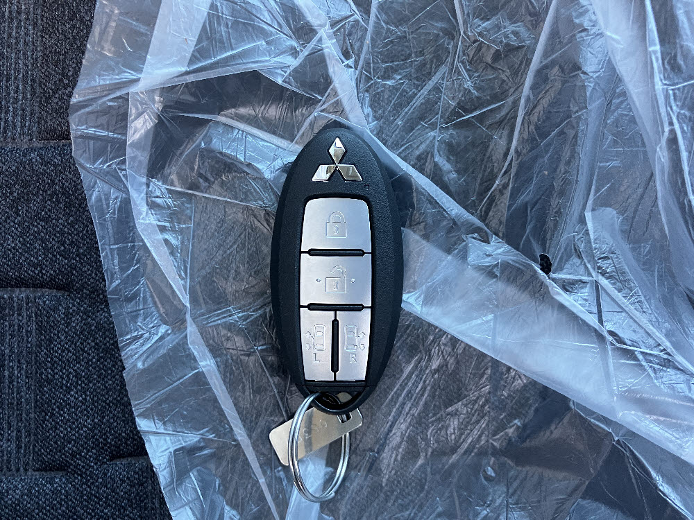 ミツビシ　デリカミニ　Gプレミアム ODレス12枚目