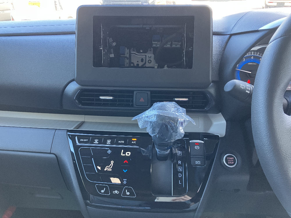 ミツビシ　デリカミニ　Gプレミアム ODレス16枚目