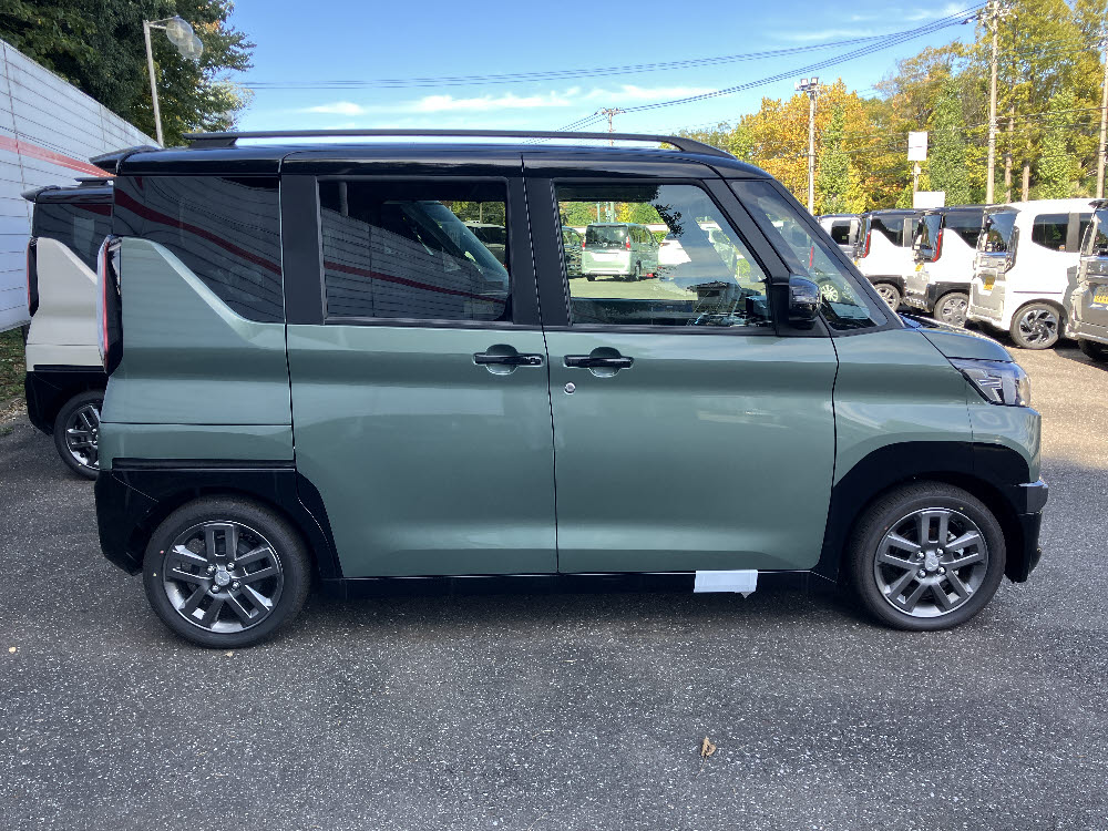 ミツビシ　デリカミニ　Gプレミアム ODレス3枚目