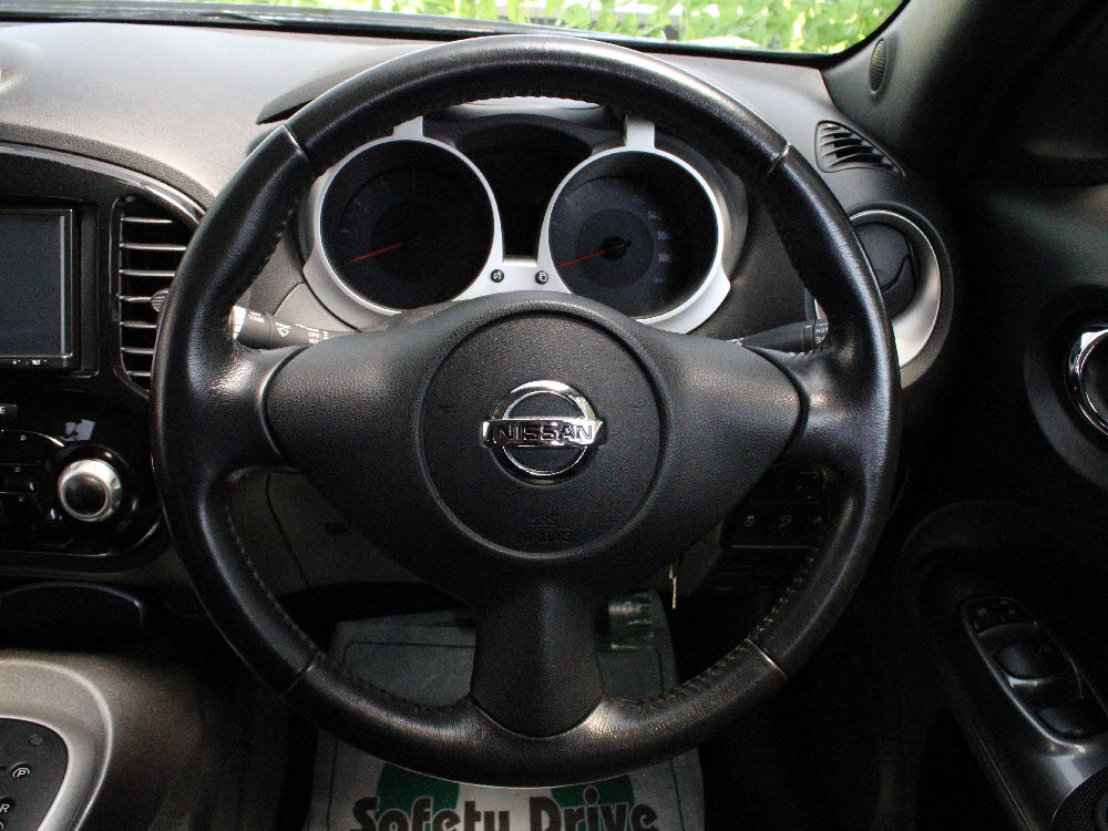 ニッサン　ジューク　15RX18枚目