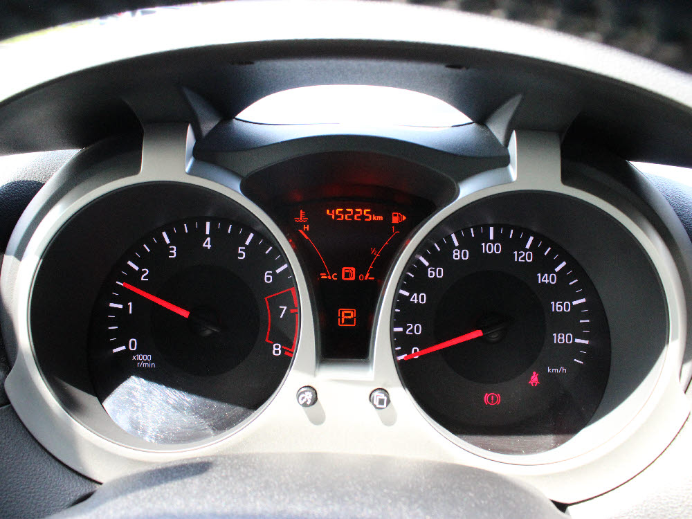 ニッサン　ジューク　15RX19枚目