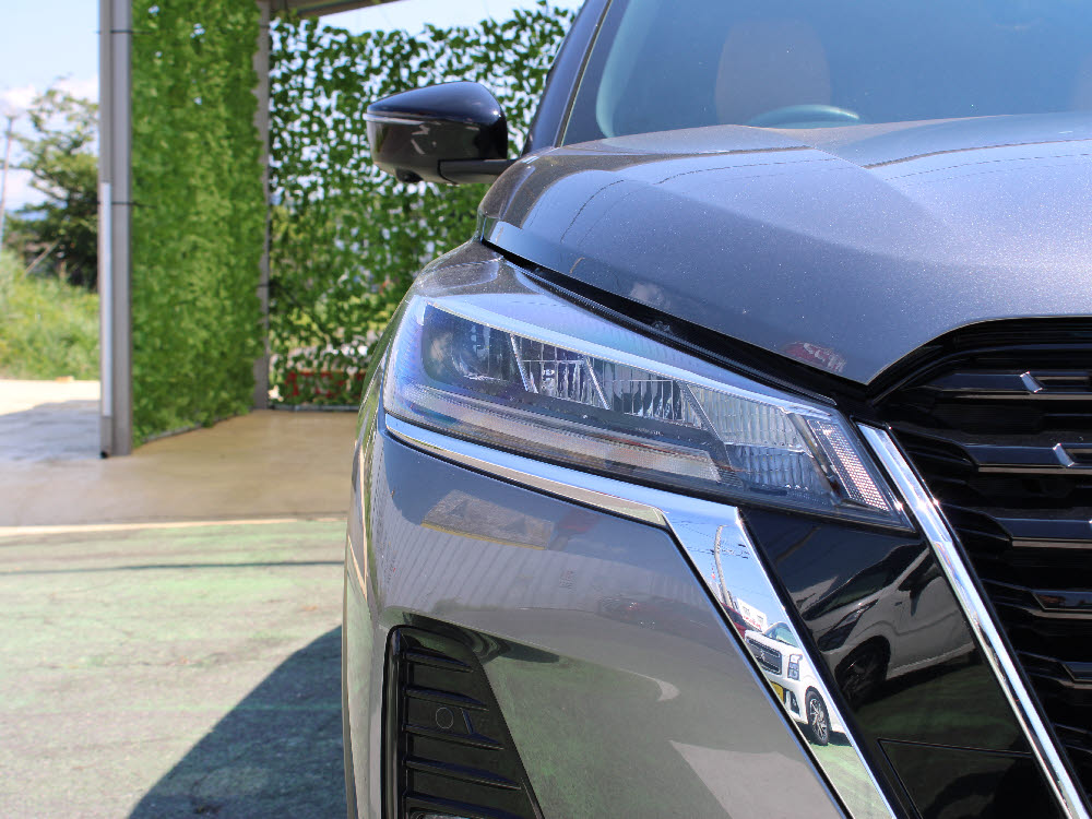 ニッサン　キックス e-POWER　XツートンインテリアED9枚目