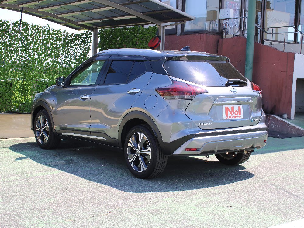 ニッサン　キックス e-POWER　XツートンインテリアED6枚目