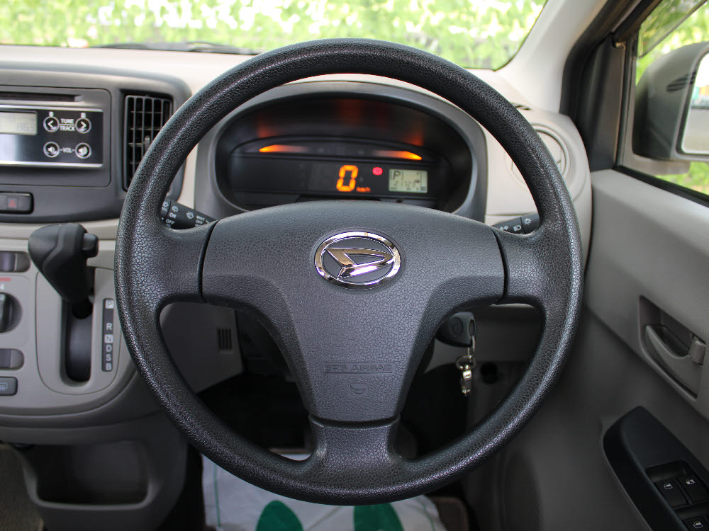 ダイハツ　ミライース　Lf 4WD17枚目