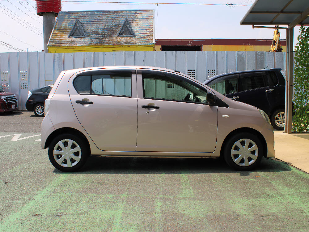 ダイハツ　ミライース　Lf 4WD3枚目