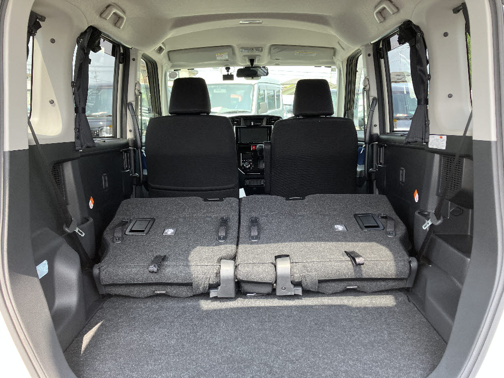 トヨタ　タンクカスタム　G-T（モデリスタエアロ・9ナビ）9枚目