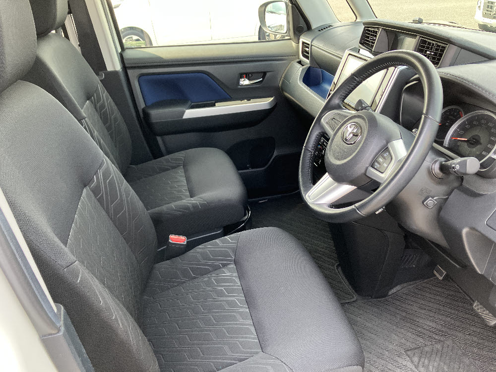 トヨタ　タンクカスタム　G-T（モデリスタエアロ・9ナビ）13枚目