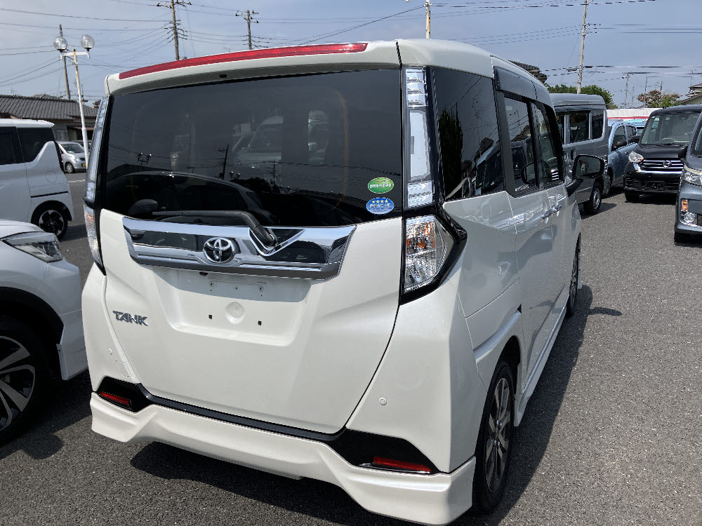トヨタ　タンクカスタム　G-T（モデリスタエアロ・9ナビ）4枚目
