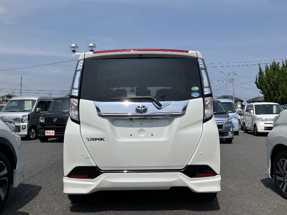トヨタ　タンクカスタム　G-T（モデリスタエアロ・9ナビ）7枚目