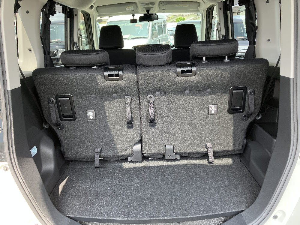 トヨタ　タンクカスタム　G-T（モデリスタエアロ・9ナビ）8枚目