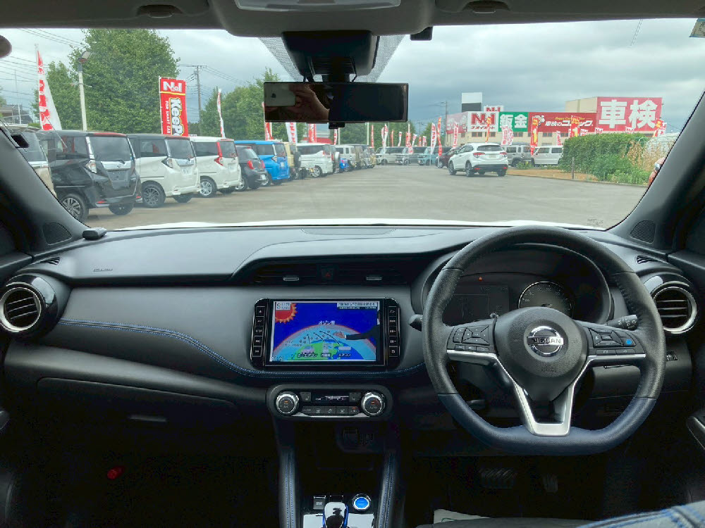 ニッサン　キックス e-POWER　オーテック11枚目