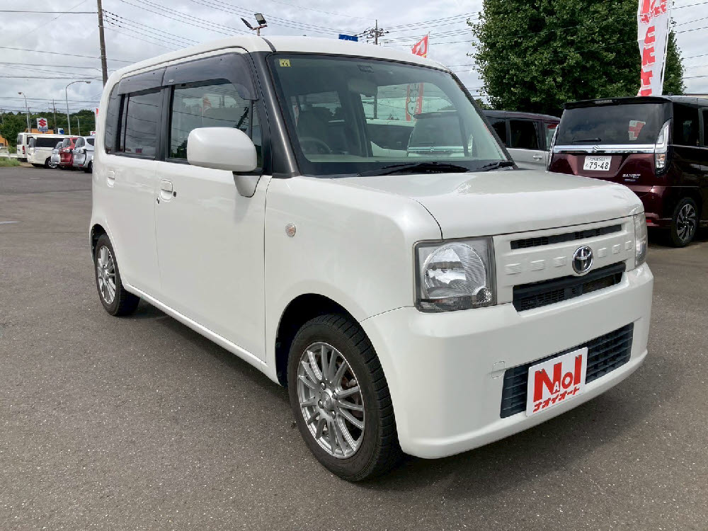 トヨタ　ピクシス スペース　X2枚目