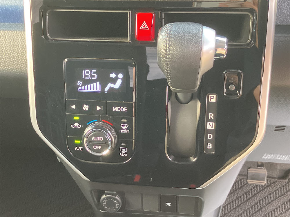 トヨタ　タンクカスタム　G-T（モデリスタエアロ）15枚目