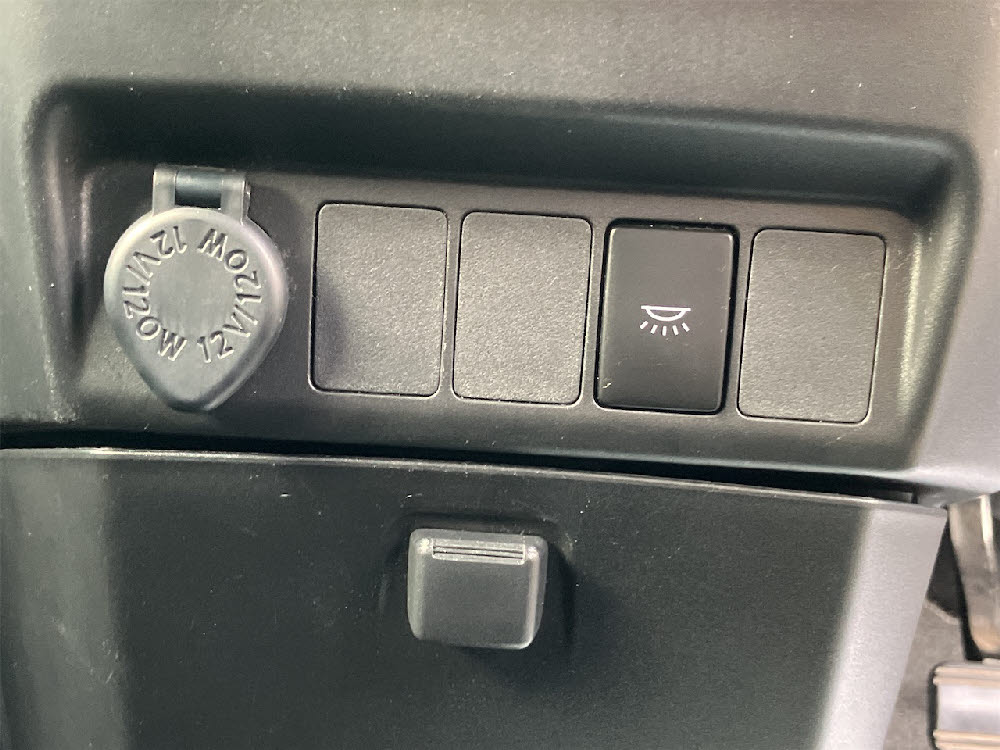 トヨタ　タンクカスタム　G-T（モデリスタエアロ）16枚目