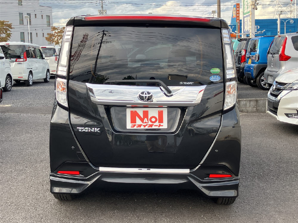 トヨタ　タンクカスタム　G-T（モデリスタエアロ）4枚目