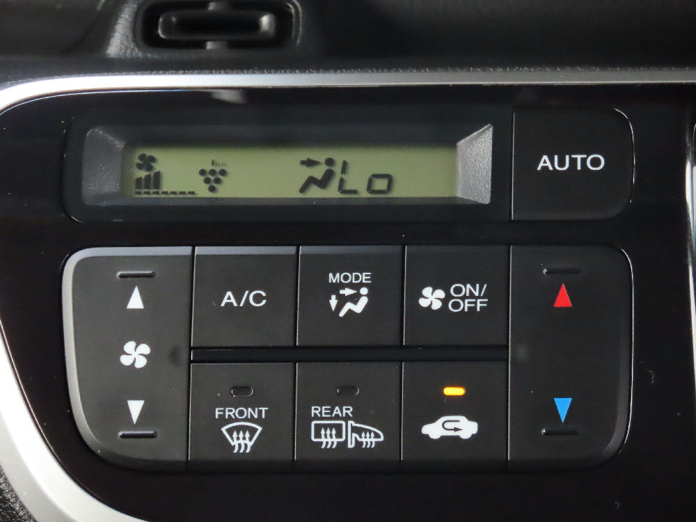 ホンダ　Ｎ ＢＯＸ　G SSパッケージ13枚目