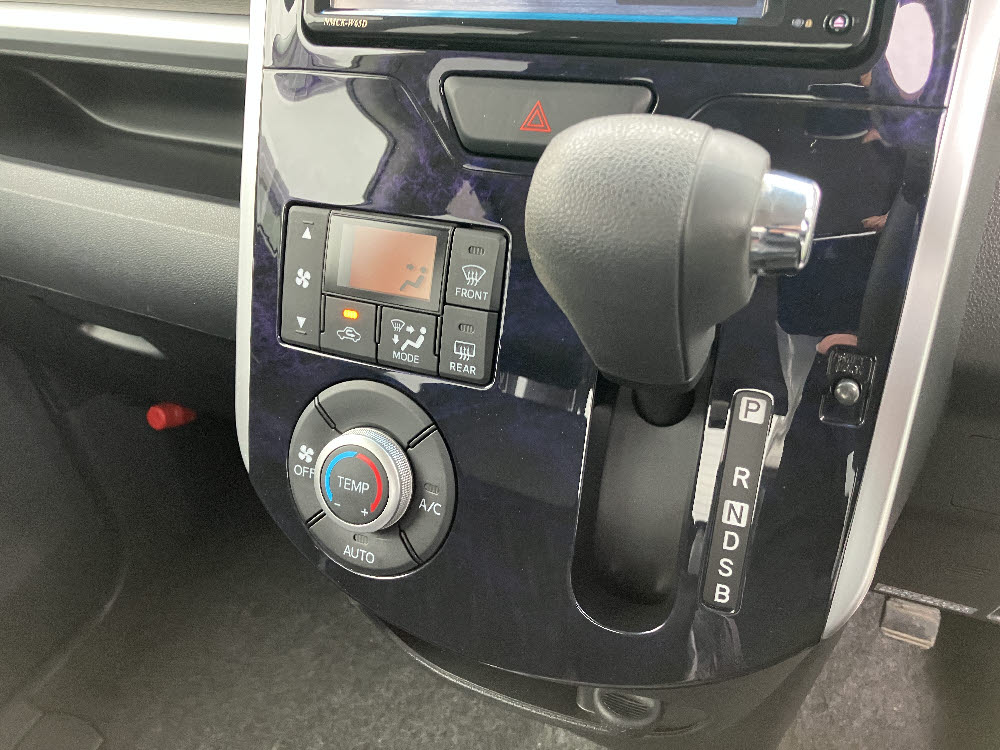 ダイハツ　タントカスタム　XトップED　SAⅡ16枚目