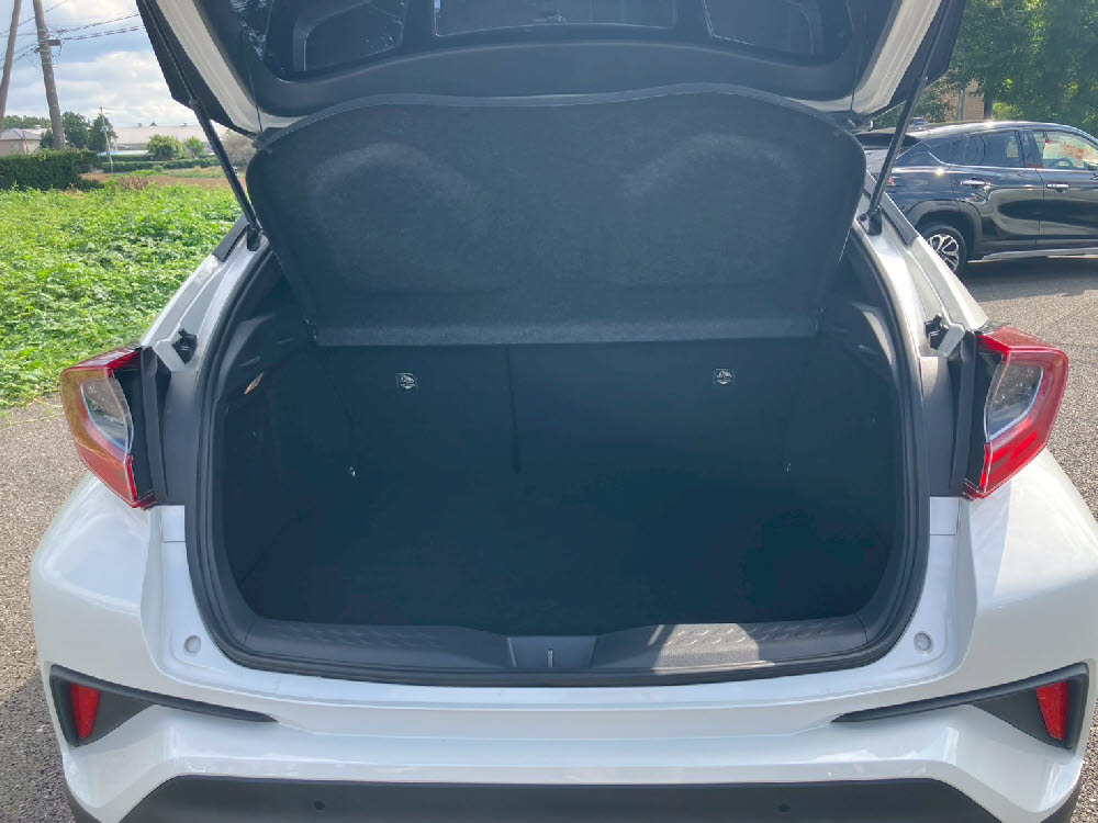 トヨタ　Ｃ－ＨＲ　HYBRID　Gモードネロ9枚目