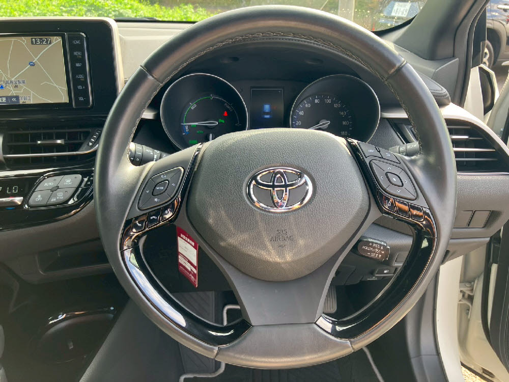 トヨタ　Ｃ－ＨＲ　HYBRID　Gモードネロ12枚目