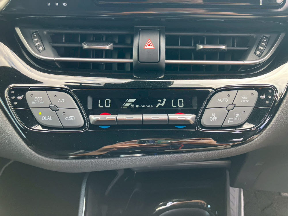 トヨタ　Ｃ－ＨＲ　HYBRID　Gモードネロ16枚目