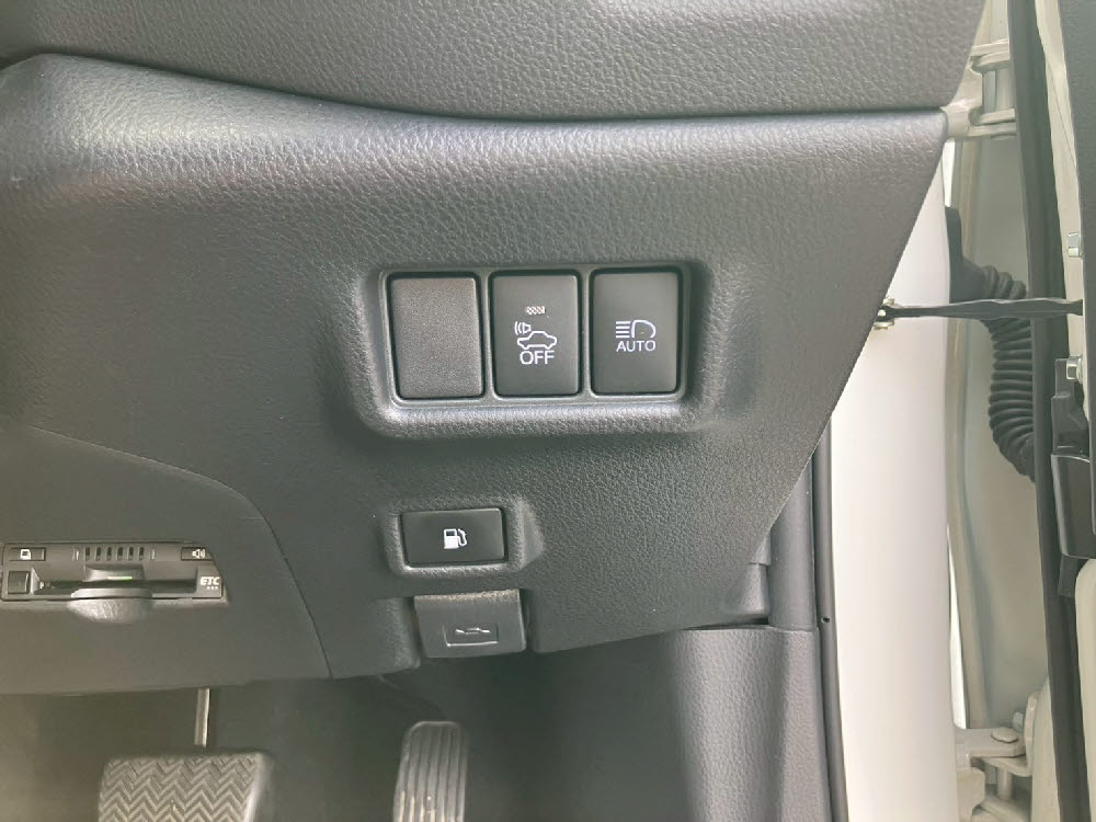 トヨタ　Ｃ－ＨＲ　HYBRID　Gモードネロ18枚目