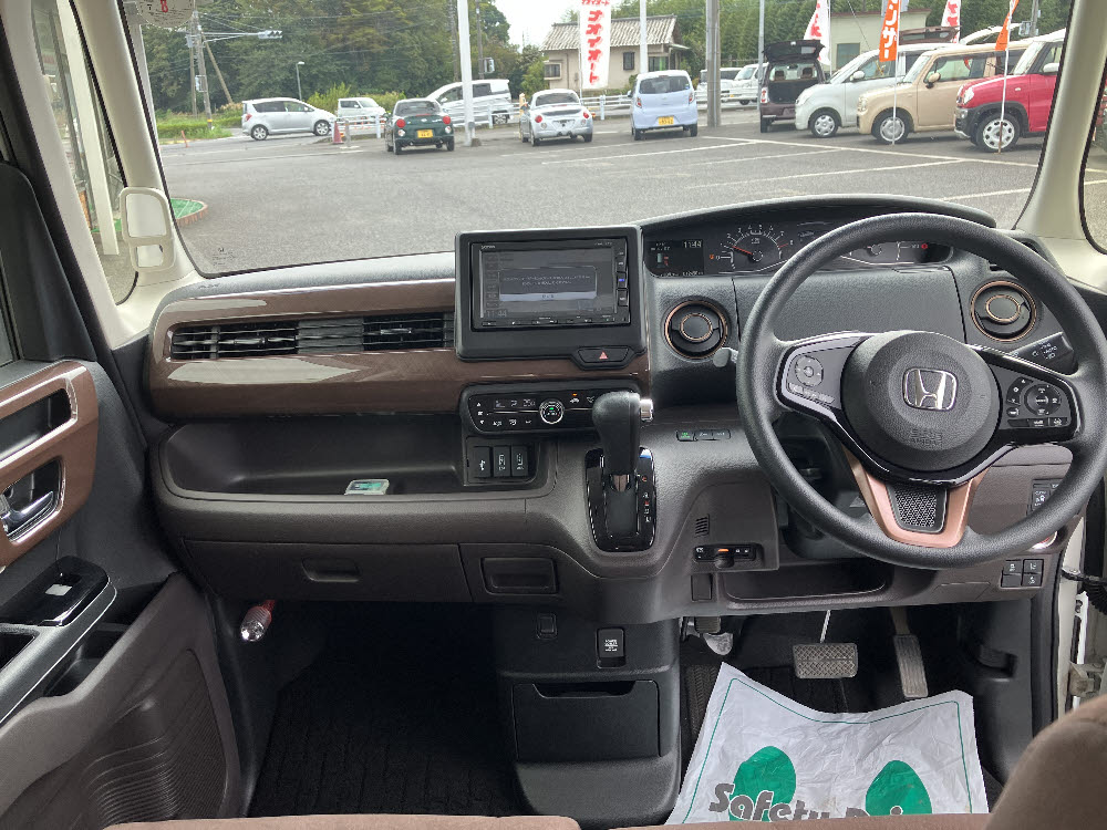 ホンダ　N BOX G・Lホンダカッパーブラウン11枚目