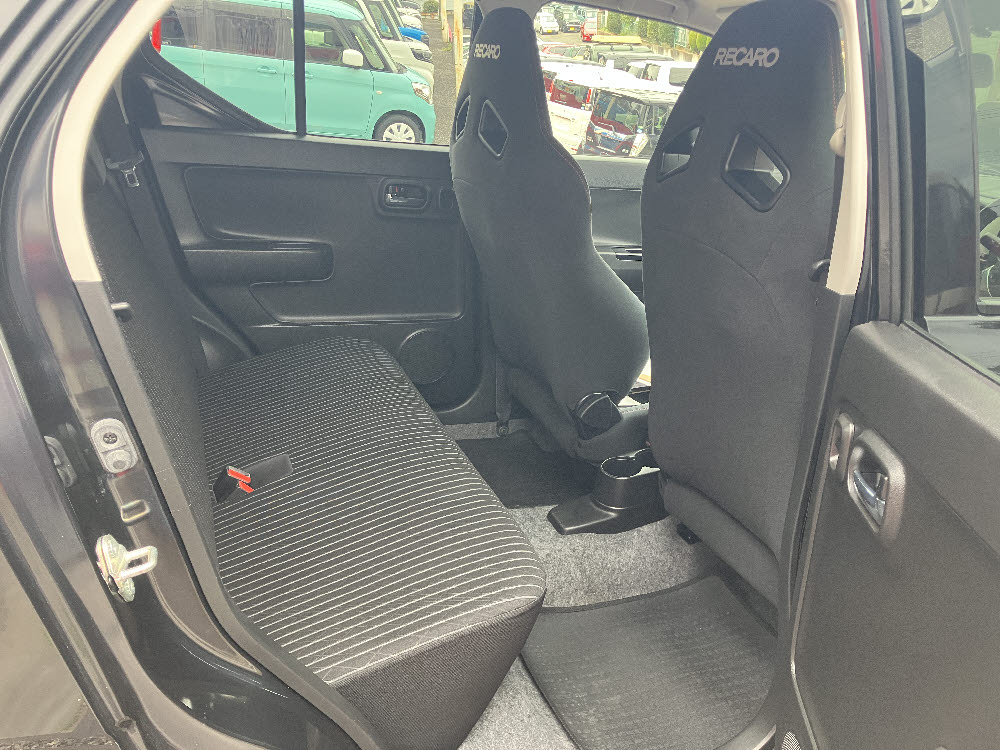 スズキ　アルトワークス　ベースグレード9枚目