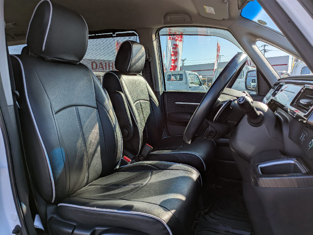 ホンダ　ステップワゴン　スパーダ・クールスピリット12枚目