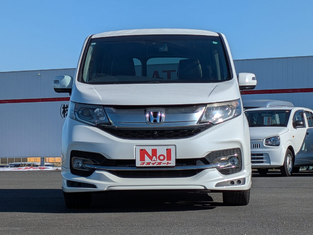 ホンダ　ステップワゴン　スパーダ・クールスピリット1枚目