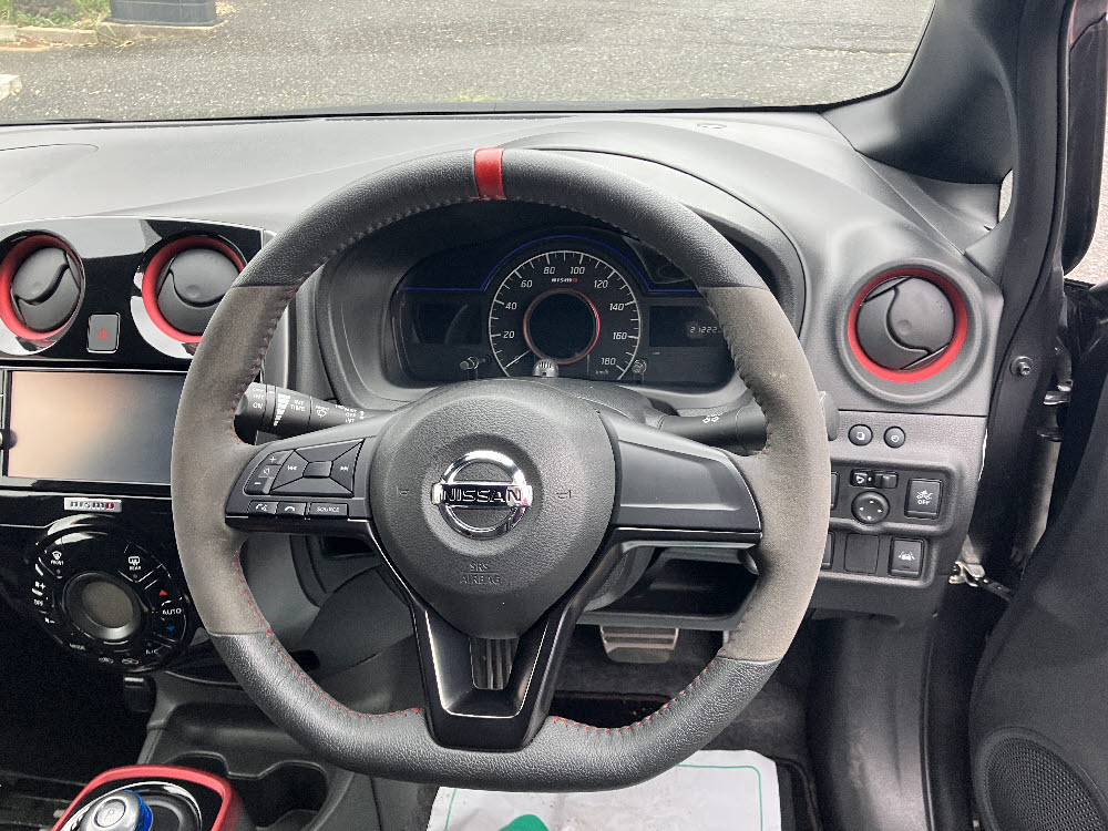 ニッサン　ノート　e-パワーニスモ5枚目