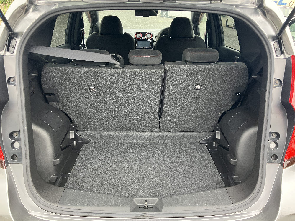 ニッサン　ノート　e-パワーニスモ8枚目